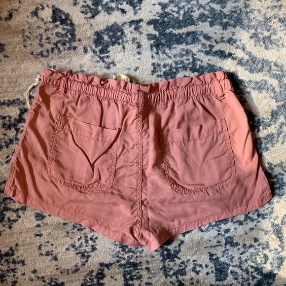 ✨Host Picked✨ Harlow Stella Tencel Shorts - Picture 3 of 7